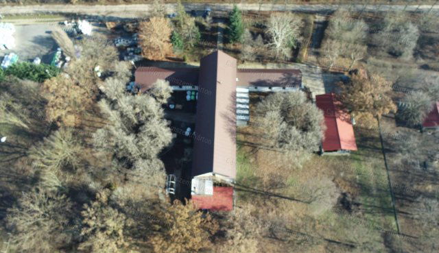 Eladó ipari ingatlan, Mezőhéken 115 M Ft / költözzbe.hu