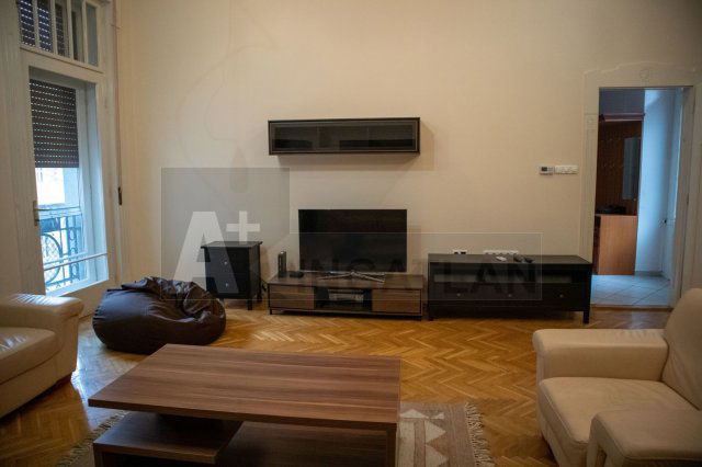 Kiadó téglalakás, albérlet, Szegeden 200 E Ft / hó, 2 szobás