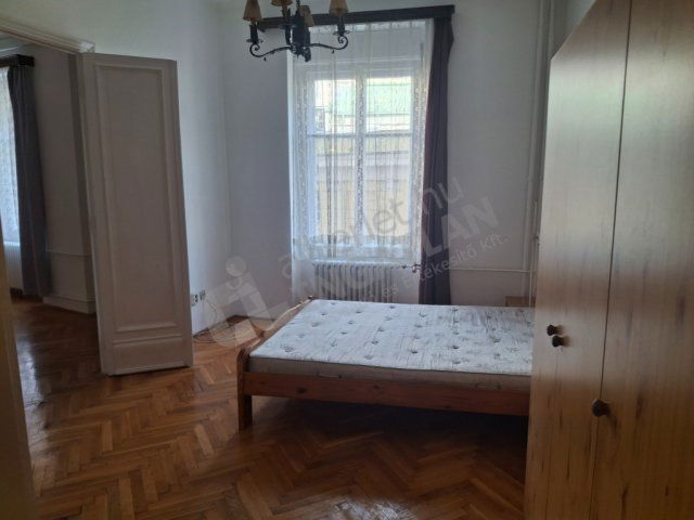 Kiadó téglalakás, albérlet, VIII. kerületben, Üllői úton