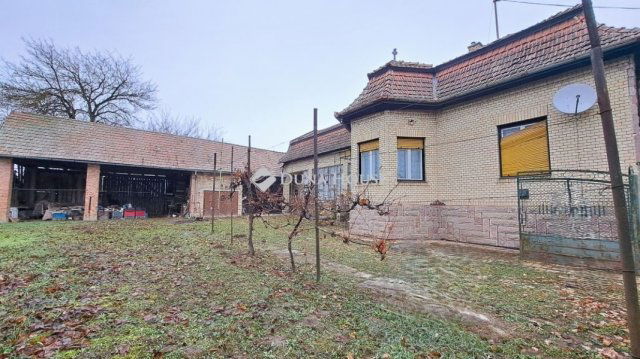 Eladó családi ház, Galgahévízen 188 M Ft, 4 szobás