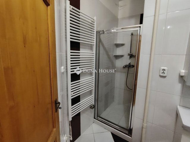 Eladó téglalakás, Budapesten, XI. kerületben 150 M Ft, 5 szobás