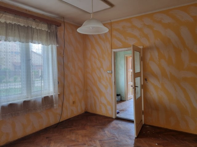Eladó ikerház, Tatabányán 19.7 M Ft, 1+1 szobás