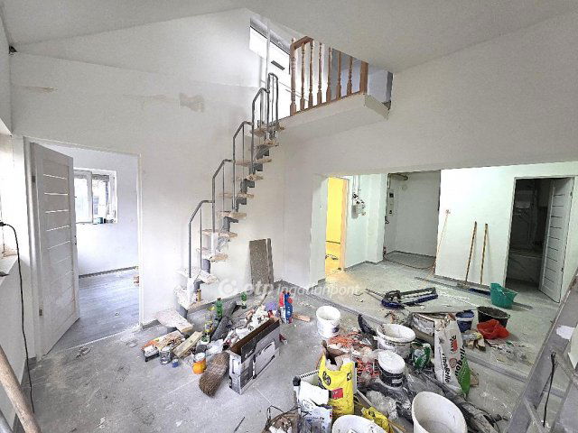 Eladó családi ház, Ürömön 57.99 M Ft, 4 szobás