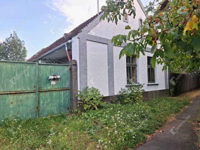 Eladó családi ház, Csapodon 26 M Ft, 2 szobás