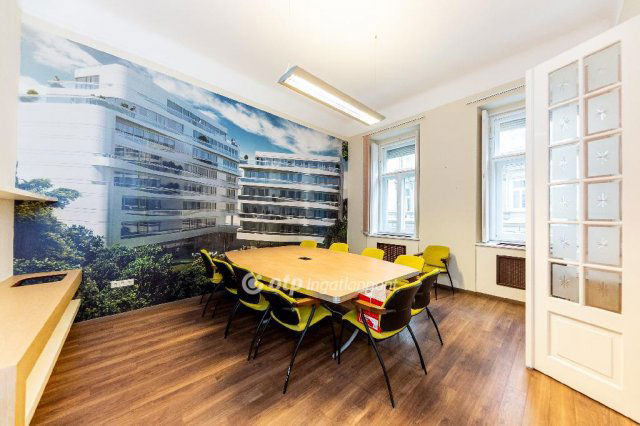 Kiadó iroda, Budapesten, VI. kerületben 450 E Ft / hó, 4 szobás