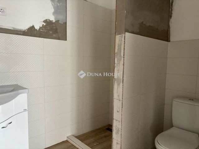 Eladó téglalakás, Budapesten, XXI. kerületben 30 M Ft, 1 szobás