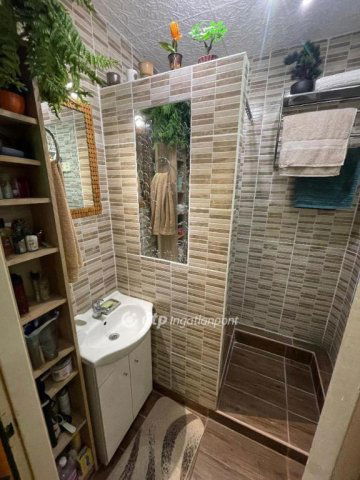 Eladó panellakás, Nyíregyházán 49.9 M Ft, 3 szobás