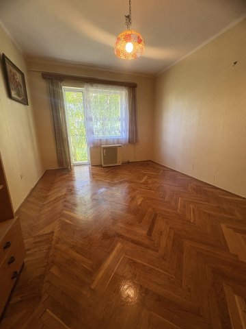 Eladó téglalakás, Veszprémben 36.9 M Ft, 1 szobás