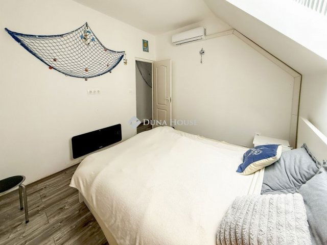 Eladó téglalakás, Siófokon 42.9 M Ft, 2 szobás