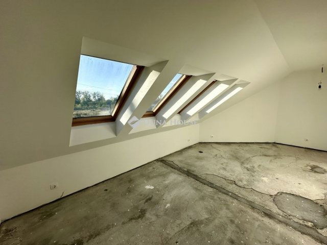 Eladó családi ház, Leányfaluban 80 M Ft, 3 szobás