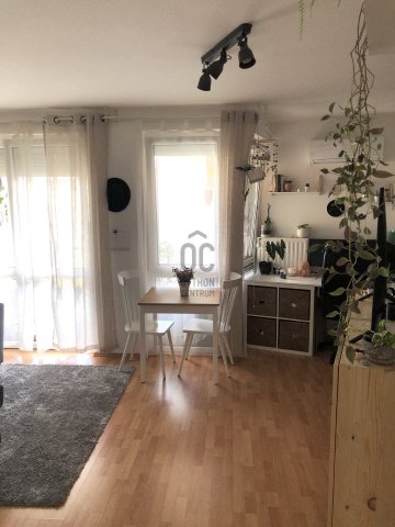 Eladó téglalakás, Budapesten, IX. kerületben 64.9 M Ft, 1 szobás