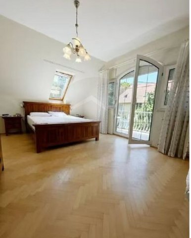 Eladó családi ház, Budapesten, II. kerületben 286.281 M Ft