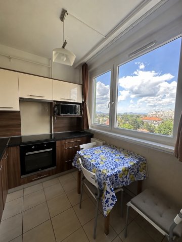 Eladó panellakás, Budapesten, XIV. kerületben 89.9 M Ft, 3 szobás
