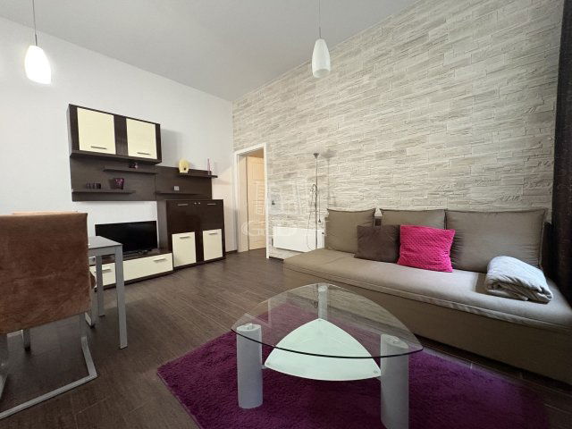 Eladó téglalakás, Budapesten, VI. kerületben 68.8 M Ft