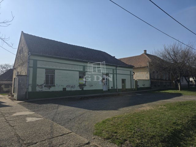 Eladó üzlethelyiség, Kunbaján 5 M Ft / költözzbe.hu