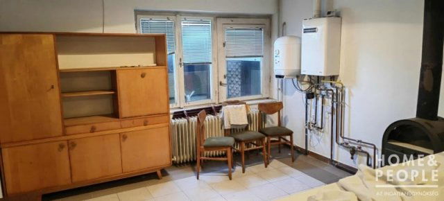 Eladó családi ház, Szegeden 69.9 M Ft, 6 szobás