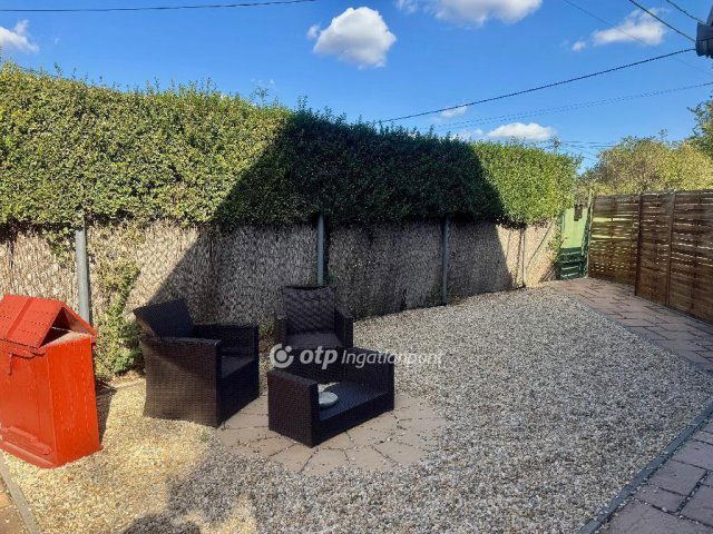 Eladó téglalakás, Érden 74.9 M Ft, 2+1 szobás