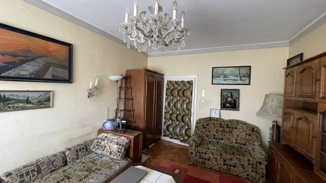 Eladó téglalakás, Győrött 48 M Ft, 3 szobás