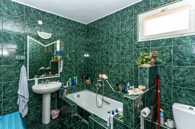 Eladó hotel, Abaligeten 139 M Ft, 8 szobás / költözzbe.hu