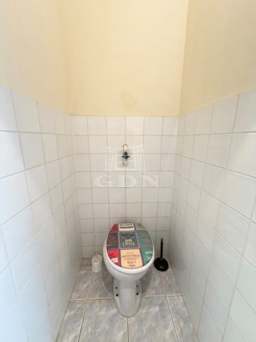 Eladó panellakás, Székesfehérvárott 49.9 M Ft, 2 szobás