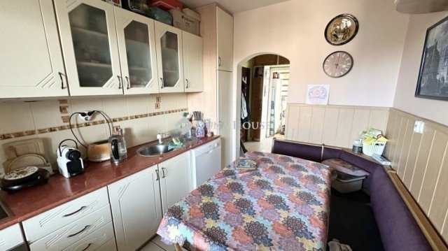 Eladó panellakás, Budapesten, IV. kerületben 99.8 M Ft, 4 szobás