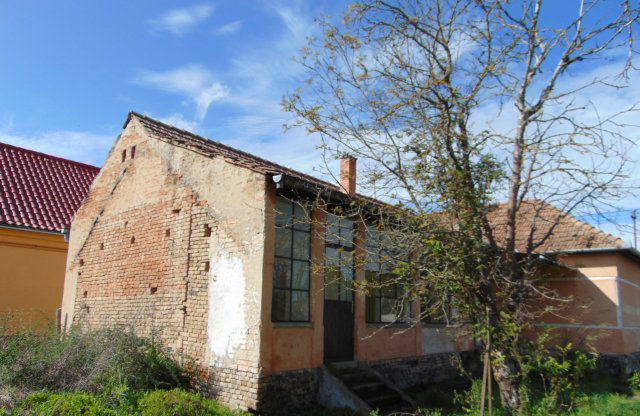 Eladó családi ház, Szabadiban 13.77 M Ft, 1+1 szobás