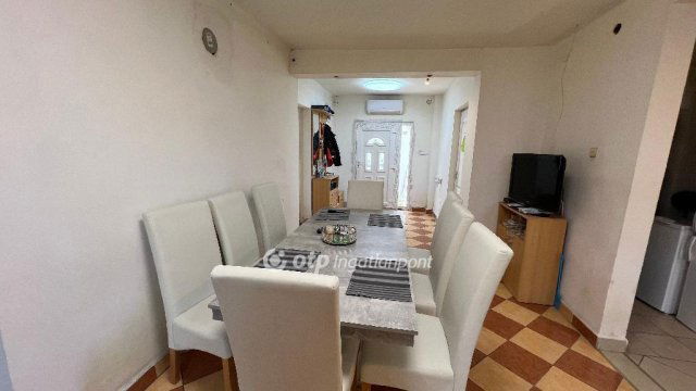 Eladó családi ház, Kupon 20.9 M Ft, 2 szobás