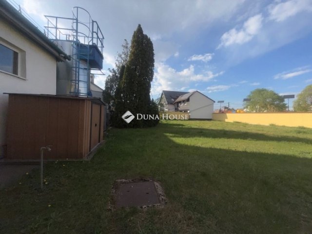 Eladó ipari ingatlan, Vecsésen 239 M Ft / költözzbe.hu