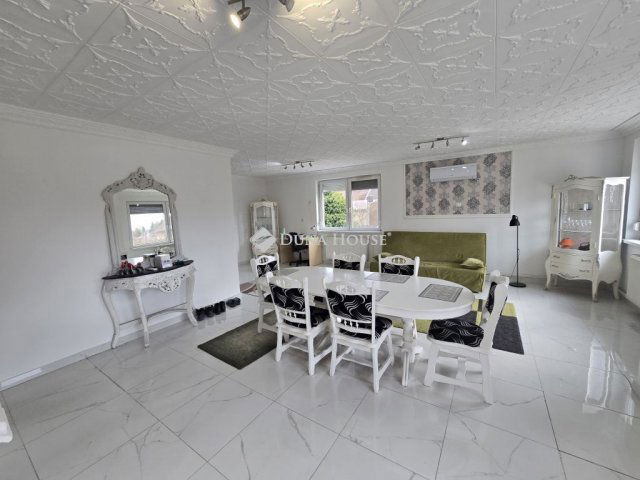 Eladó családi ház, Sárbogárdon 45 M Ft, 4 szobás