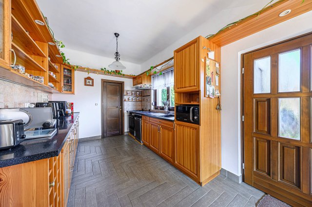 Eladó családi ház, Érden 159.99 M Ft, 4 szobás