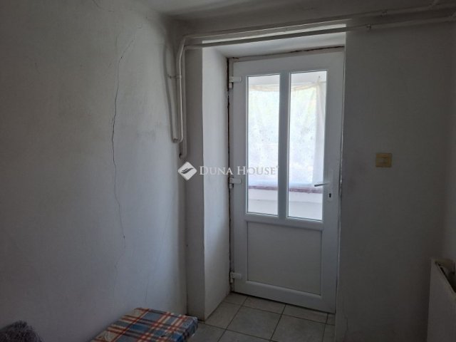 Eladó családi ház, Mezőszilason 14 M Ft, 3 szobás