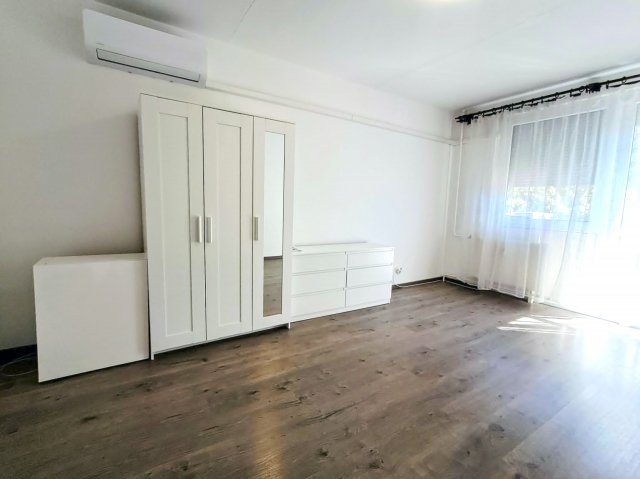 Eladó panellakás, Debrecenben 52 M Ft, 2 szobás