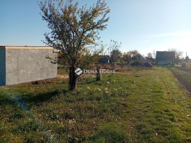 Eladó telek, Polgárdin 3.8 M Ft / költözzbe.hu