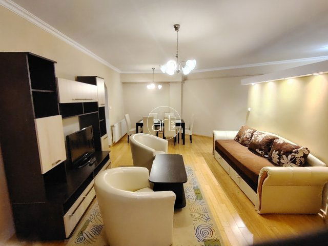 Kiadó téglalakás, albérlet, Szegeden, Fő fasoron 350 E Ft / hó