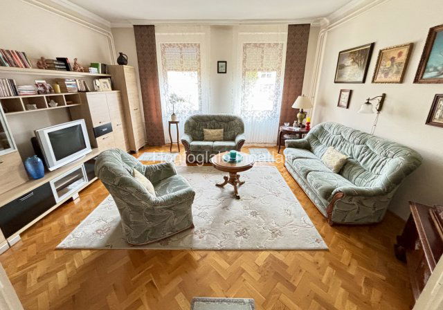 Eladó családi ház, Nyíregyházán 89.9 M Ft, 5 szobás