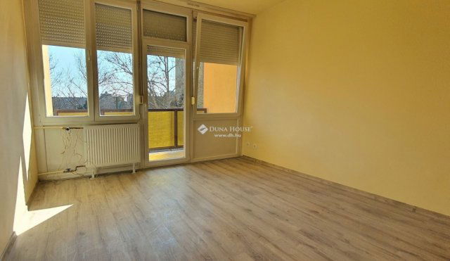 Eladó panellakás, Szombathelyen 44.9 M Ft, 2 szobás