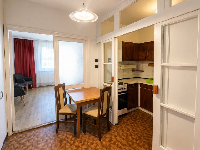 Kiadó téglalakás, albérlet, Debrecenben, Vezér utcában