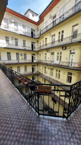 Eladó téglalakás, Budapesten, II. kerületben, Margit körúton