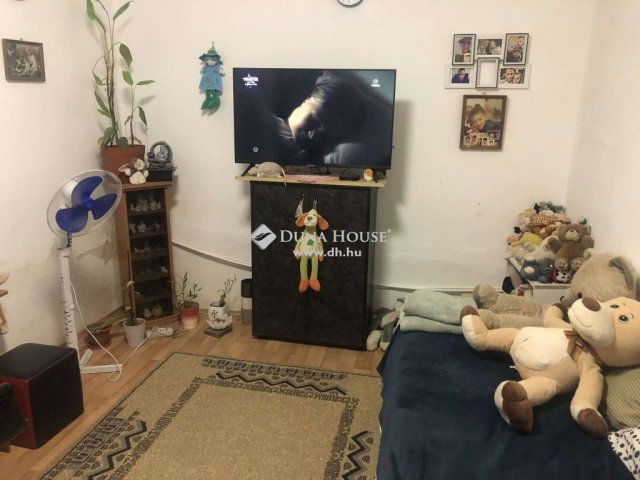 Eladó családi ház, Zsámbokon 27 M Ft, 4 szobás