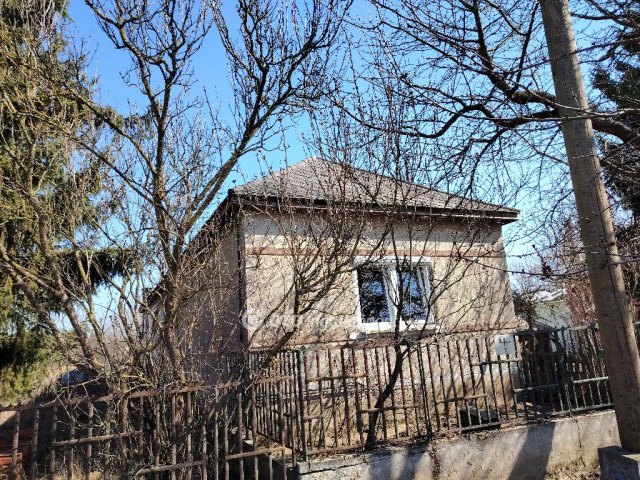 Eladó családi ház, Kisvarsányon 13.5 M Ft, 3 szobás