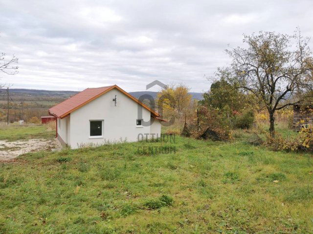 Eladó családi ház, Tatán 19.99 M Ft, 1 szobás