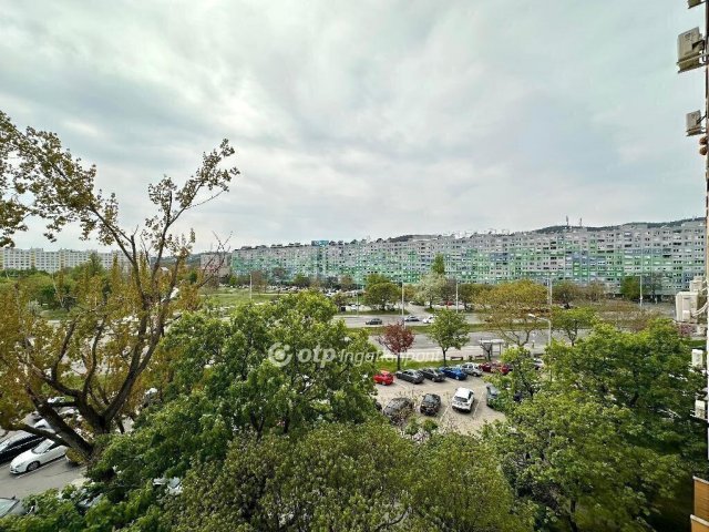 Eladó panellakás, Budapesten, III. kerületben 73.5 M Ft, 3 szobás