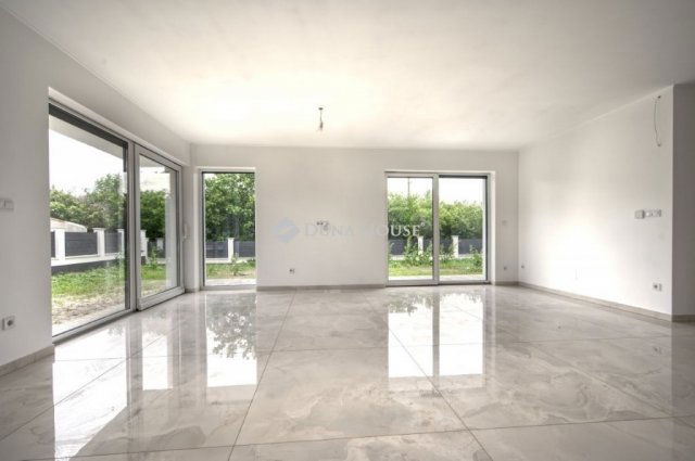 Eladó ikerház, Herceghalomon 199 M Ft, 5 szobás