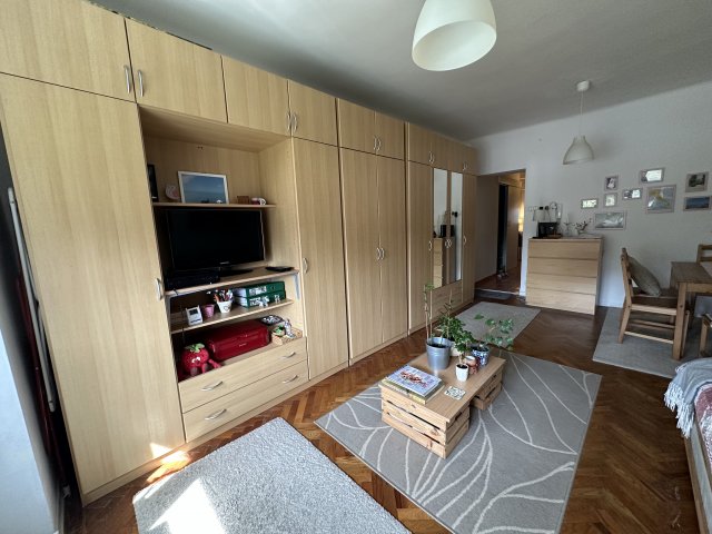 Eladó téglalakás, Budapesten, XV. kerületben, Kolozsvár utcában