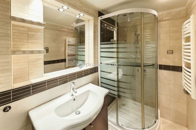 Eladó családi ház, Kiskőrösön 150 M Ft, 6 szobás