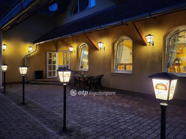 Eladó üzlethelyiség, Siófokon 211 M Ft / költözzbe.hu