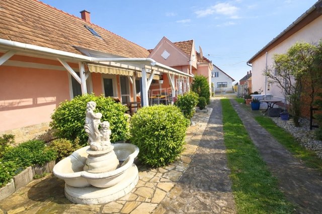 Eladó családi ház, Sármelléken 76.784 M Ft, 3 szobás