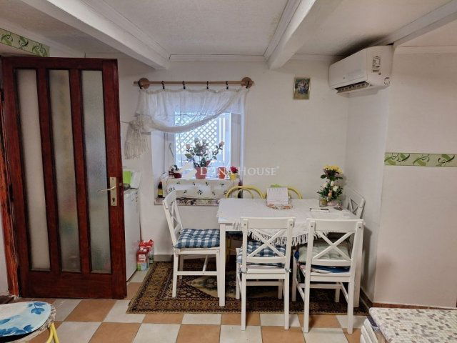 Eladó családi ház, Bicskén 42.5 M Ft, 2 szobás