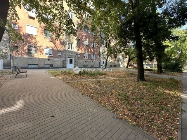 Eladó téglalakás, Budapesten, X. kerületben 52.9 M Ft, 2 szobás