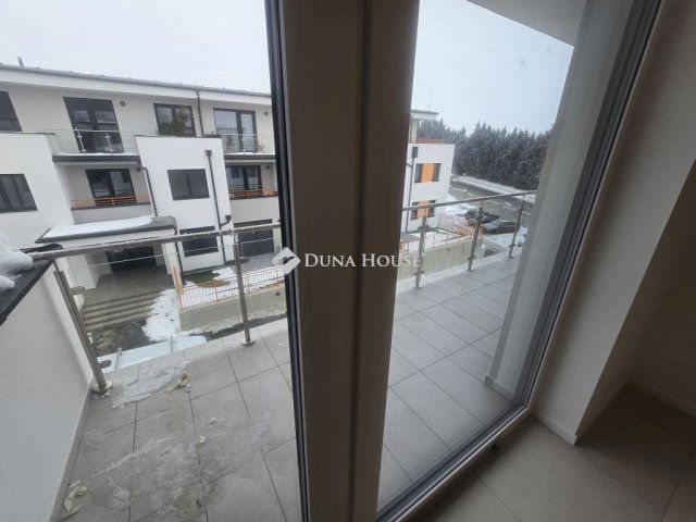 Kiadó téglalakás, albérlet, Veszprémben 250 E Ft / hó